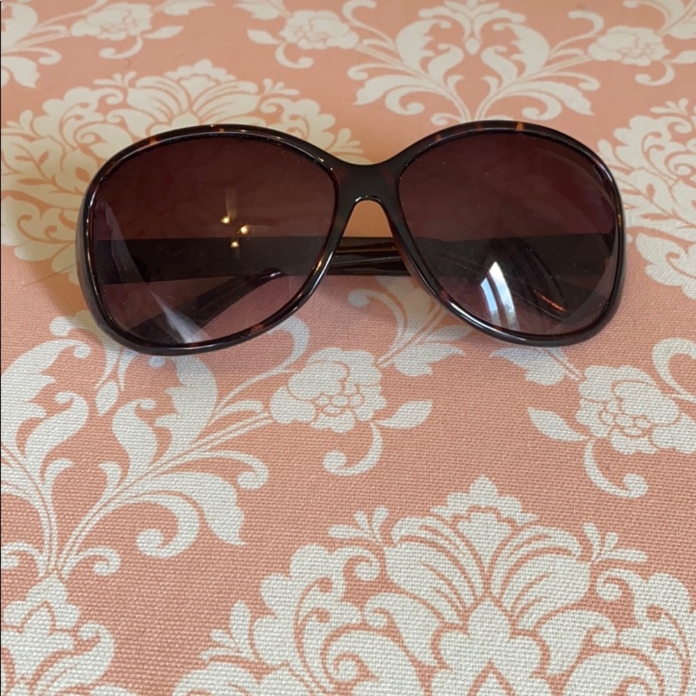 Betsey Johnson sunglasses